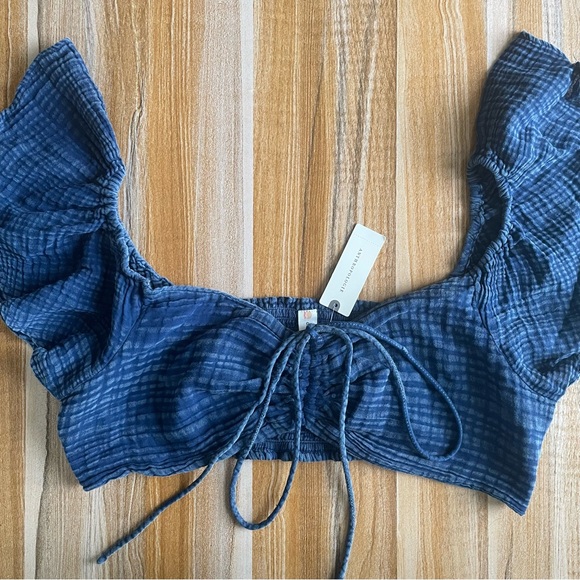 Daily Practice Cropped Top - Picture 1 of 3